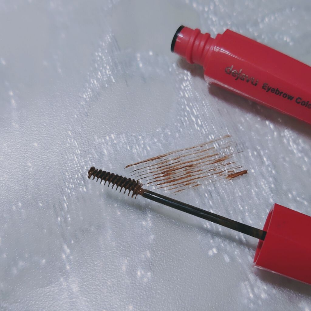 デジャヴュの眉マスカラ、PLAZAで探しても売り切れてた……🥺
と思っていたところに、LIPS様からいただけました！！！！

色はウォームブラウンです。

デジャヴュは極小ブラシのマスカラもお世話になってて
すごく気になってました。
髪の