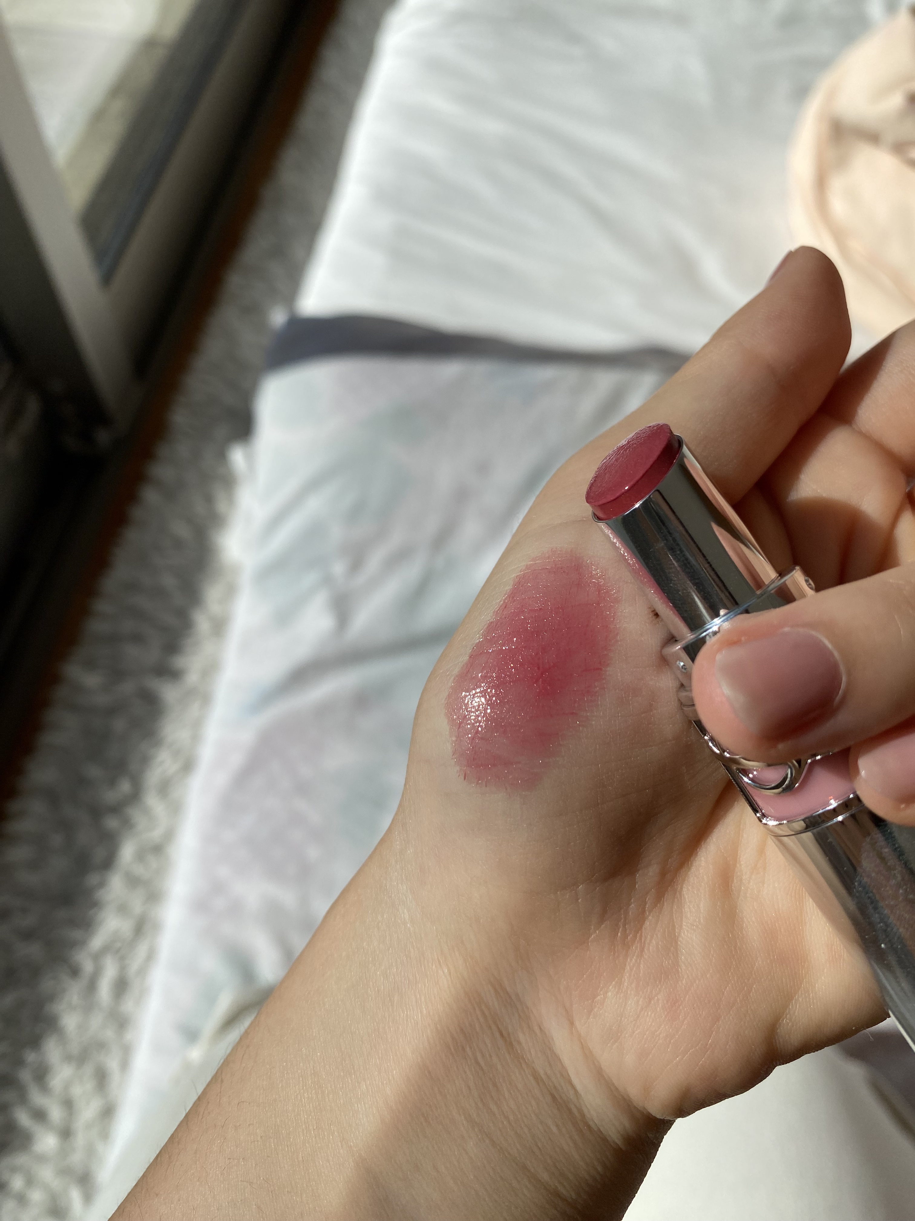 YSL ラブシャイン リップスティック 209  PINK DESIRE	ピンク デザイアー/YVES SAINT LAURENT BEAUTE/口紅を使ったクチコミ（2枚目）