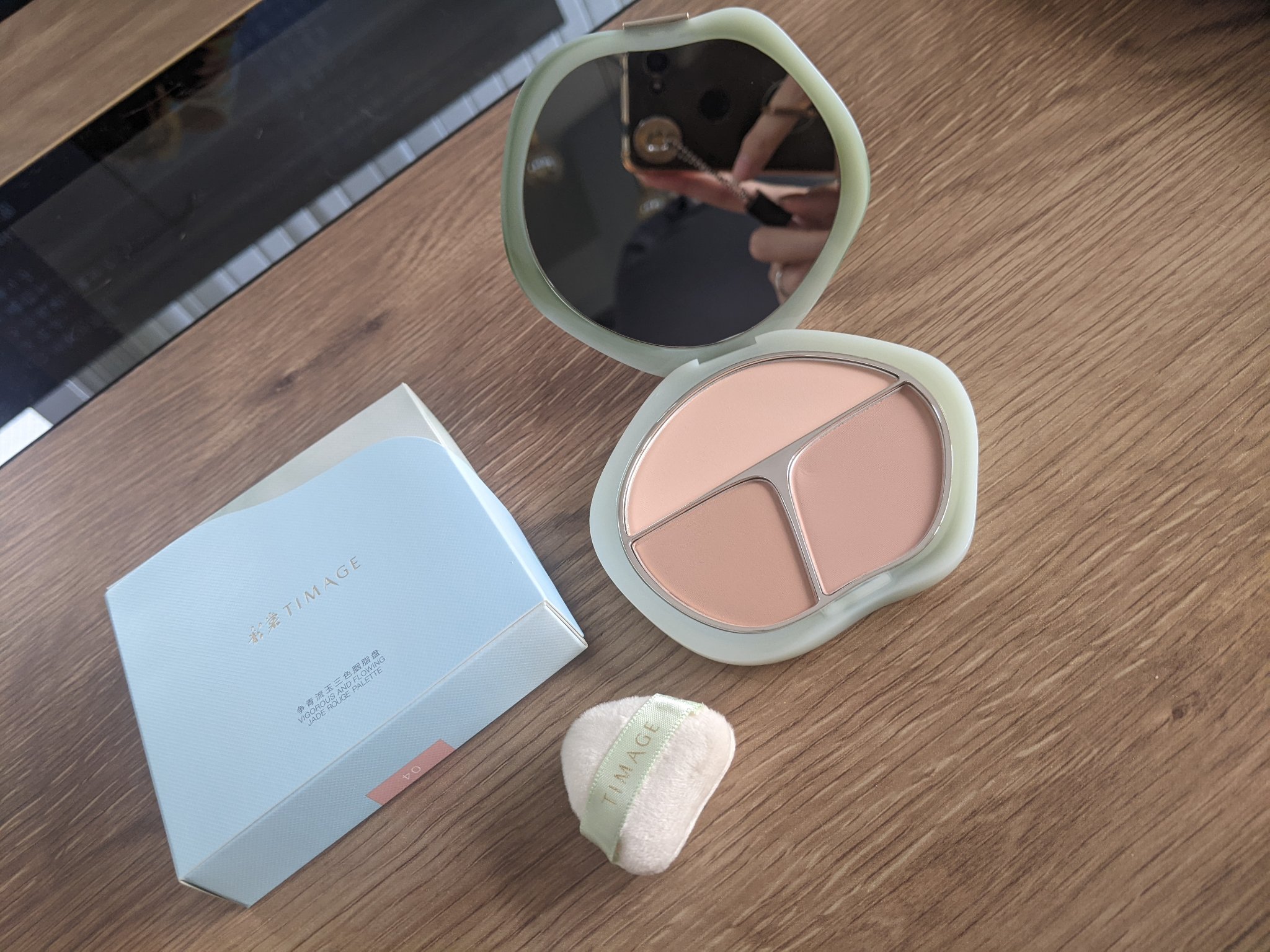 TIMAGE  3色チークパレット 04 ベージュ系/TIMAGE/パウダーチークを使ったクチコミ（1枚目）