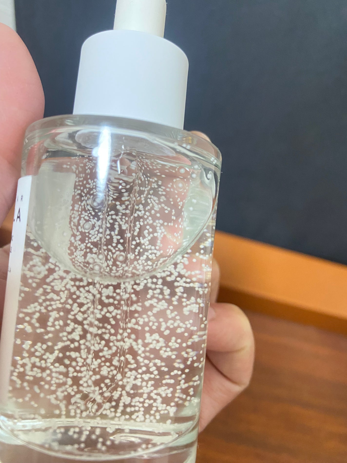 ななな on LIPS 「2024/9/2323:41:49まずテクスチャが非常に軽いで..」(2枚目)