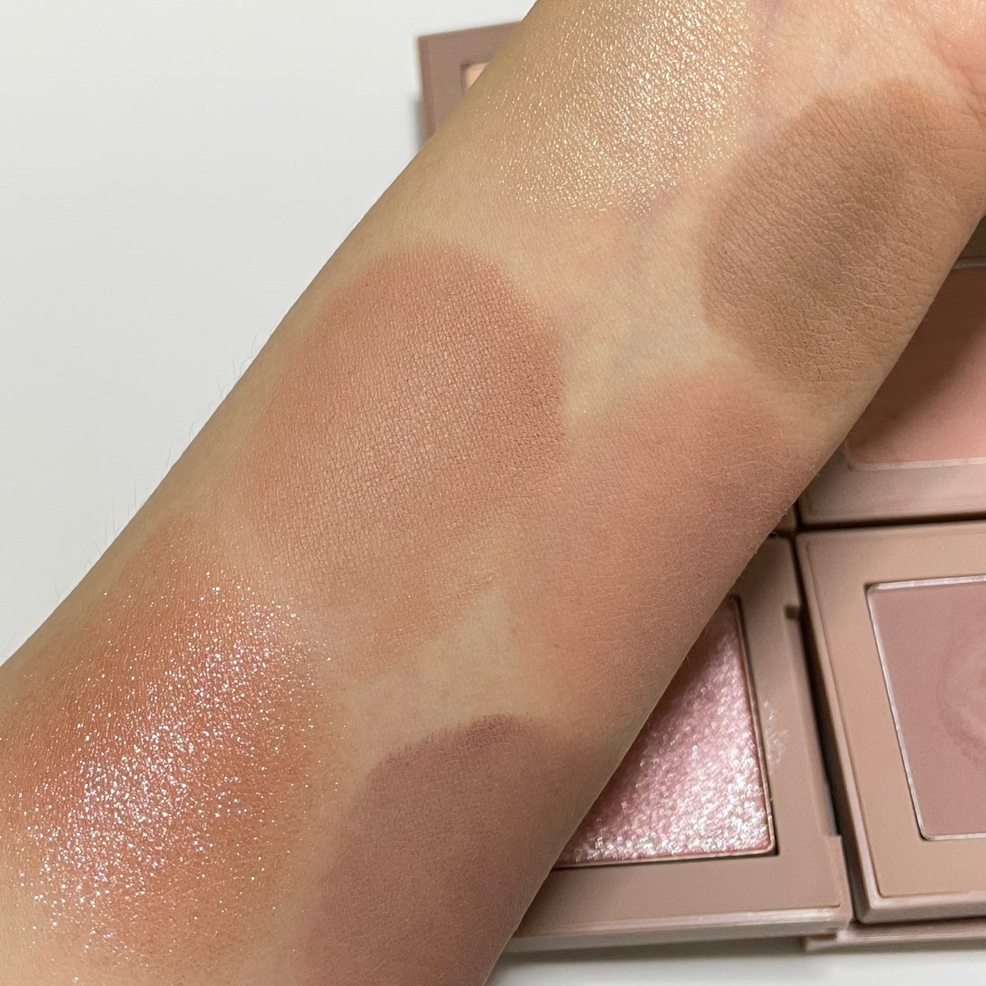 ニューデップスアイシャドウ/hince/単色アイシャドウを使ったクチコミ(4枚目)