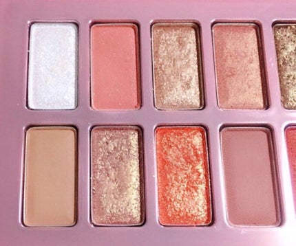 バレンタインボックス2 ピーチパレット/VAVI MELLO/アイシャドウパレットを使ったクチコミ(2枚目)