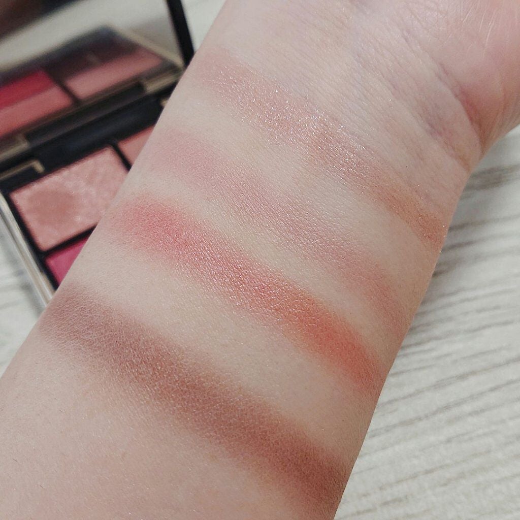 デザイニング カラー アイズ/SUQQU/アイシャドウパレットを使ったクチコミ(2枚目)