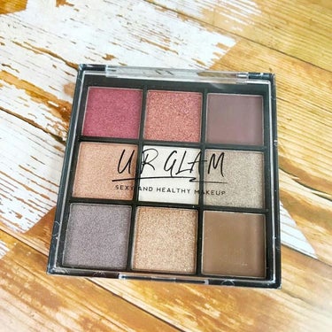 UR GLAM　BLOOMING EYE COLOR PALETTE/U R GLAM/パウダーアイシャドウを使ったクチコミ（1枚目）