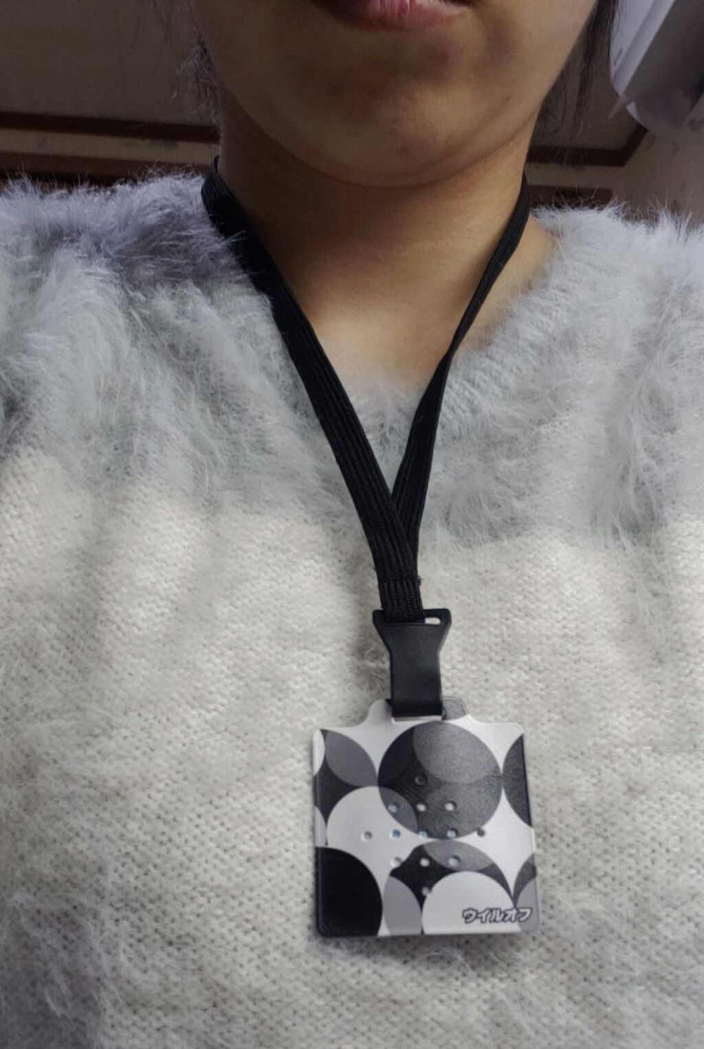 えるとみみ on LIPS 「こちらの商品は密閉空間で自身の周りの除菌をしてくれる商品です。..」(3枚目)