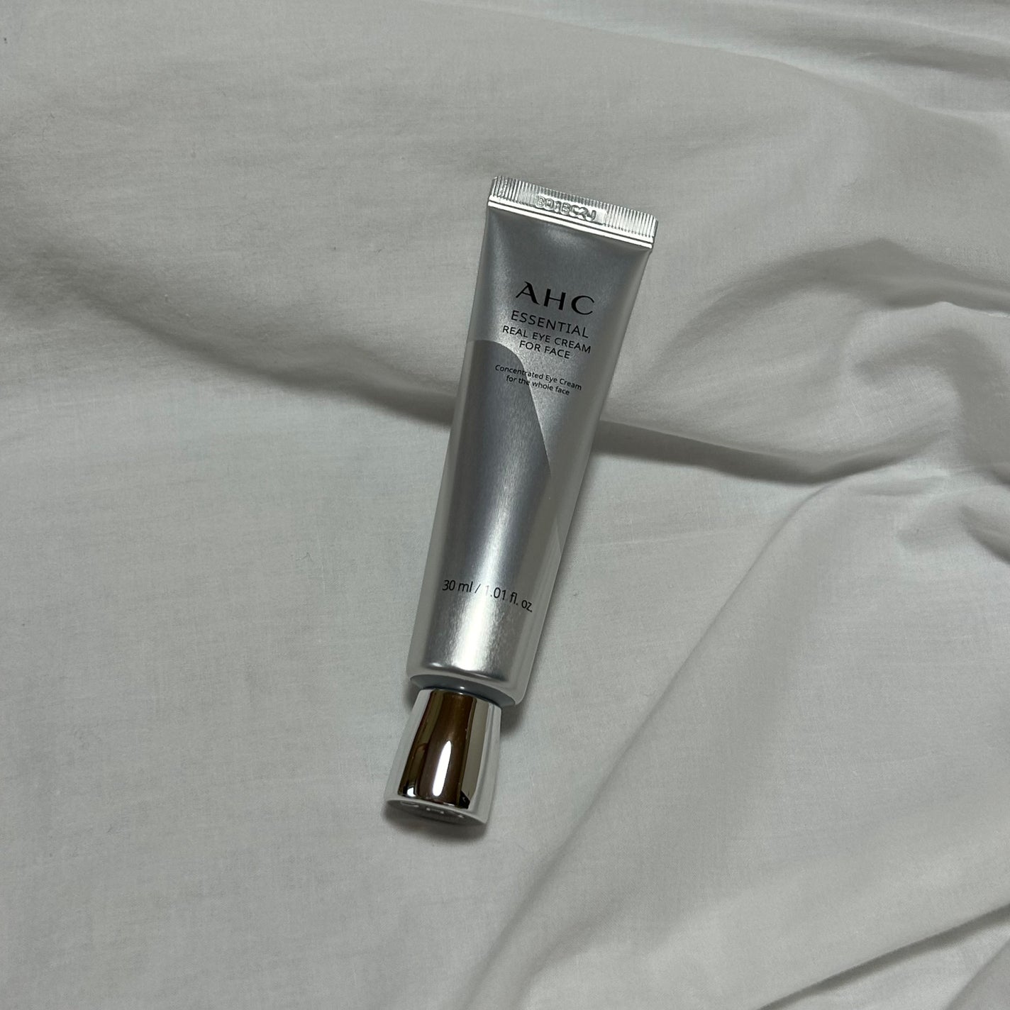 エッセンシャル リアル アイクリーム フォーフェイス/AHC/アイケア・アイクリームを使ったクチコミ(1枚目)