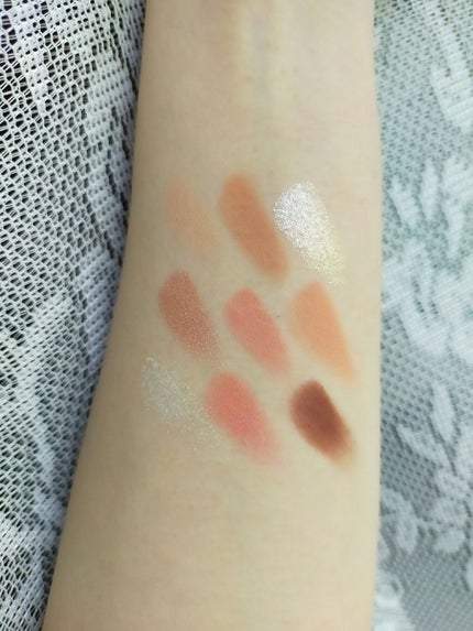 プレイカラーアイズ ローズクラッシュ/ETUDE/アイシャドウパレットを使ったクチコミ(5枚目)