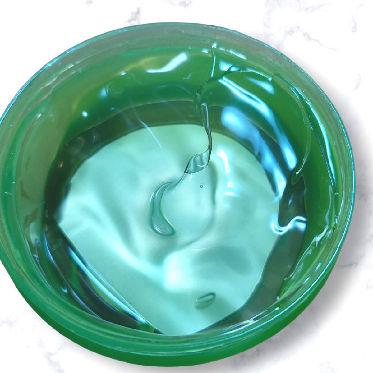 マイルド&モイスチャーアロエジェル/ネイチャーリパブリック/ボディローションを使ったクチコミ(2枚目)