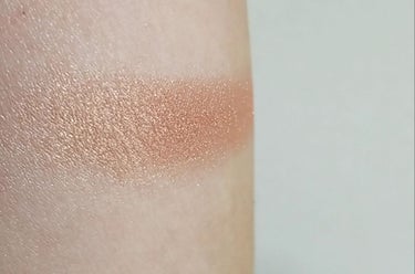 MegaGlo Highlighting Powder/wet 'n' wild/ハイライトを使ったクチコミ（3枚目）