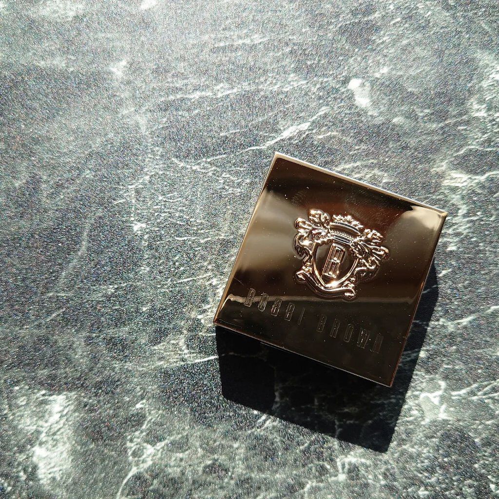 リュクスアイシャドウ 01 ギルディッドローズ(フォイル)/BOBBI BROWN/単色アイシャドウを使ったクチコミ（1枚目）