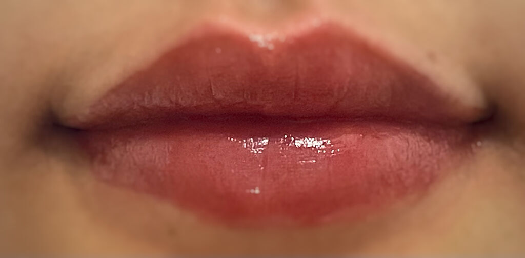 ジューシーラスティングティント/rom&nd/リップティントを使ったクチコミ（3枚目）