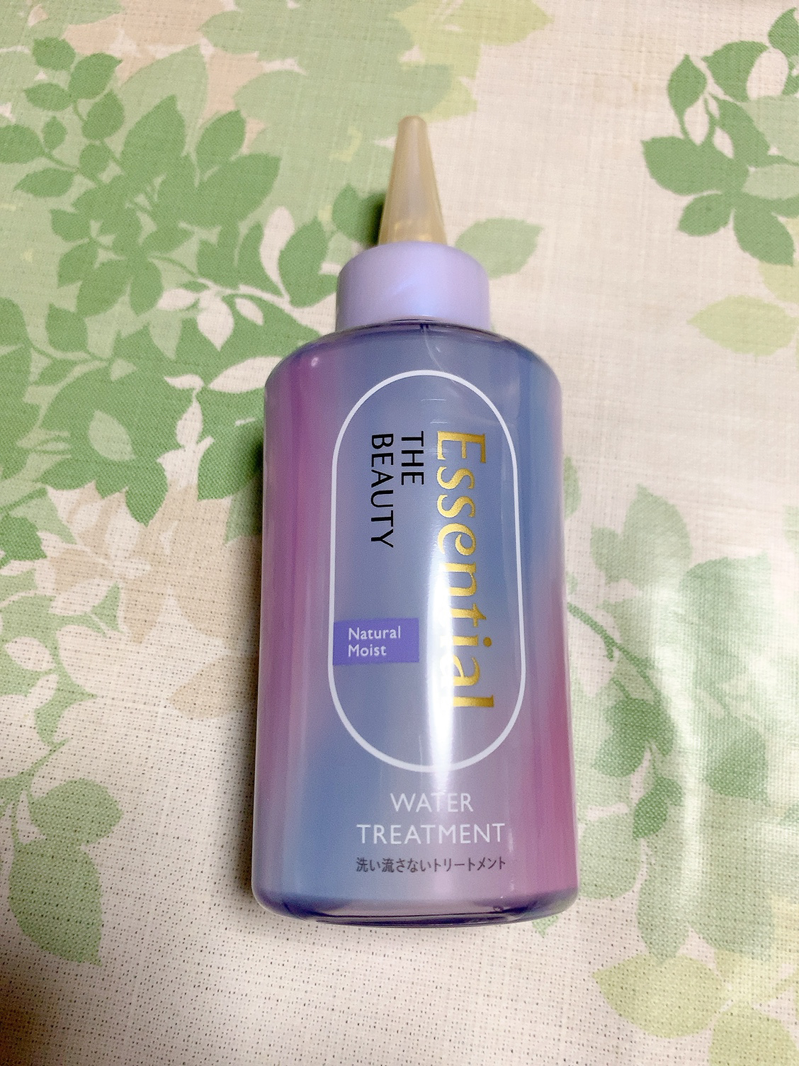 
◯エッセンシャルザビューティ 
   髪のキメ美容 ウォータートリートメントM 
   ナチュラルモイスト

 内容量　200ml

⭐︎フローラルリュクスの香り



⭐︎話題の水トリートメント【マーメイド髪水】から　　
　まとまりタイ