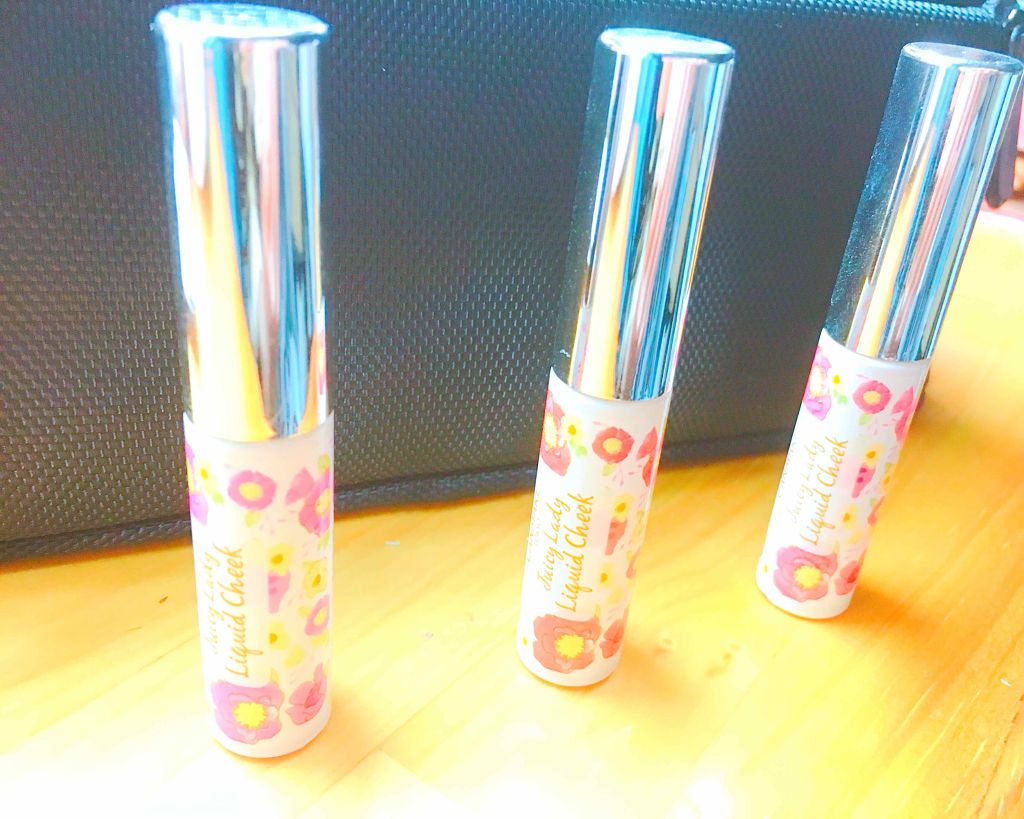 ジューシーレディリキッドチーク/キャンメイク/リキッドチークを使ったクチコミ（1枚目）