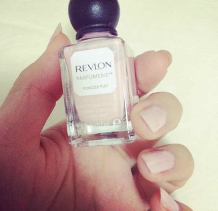 REVLON パフューマリー センティド ネイル エナメルのクチコミ「【レブロン パフューマリーセンティドネイルエナメル】
キラキラのベビーピンク♡
この色が嫌い.....」(2枚目)