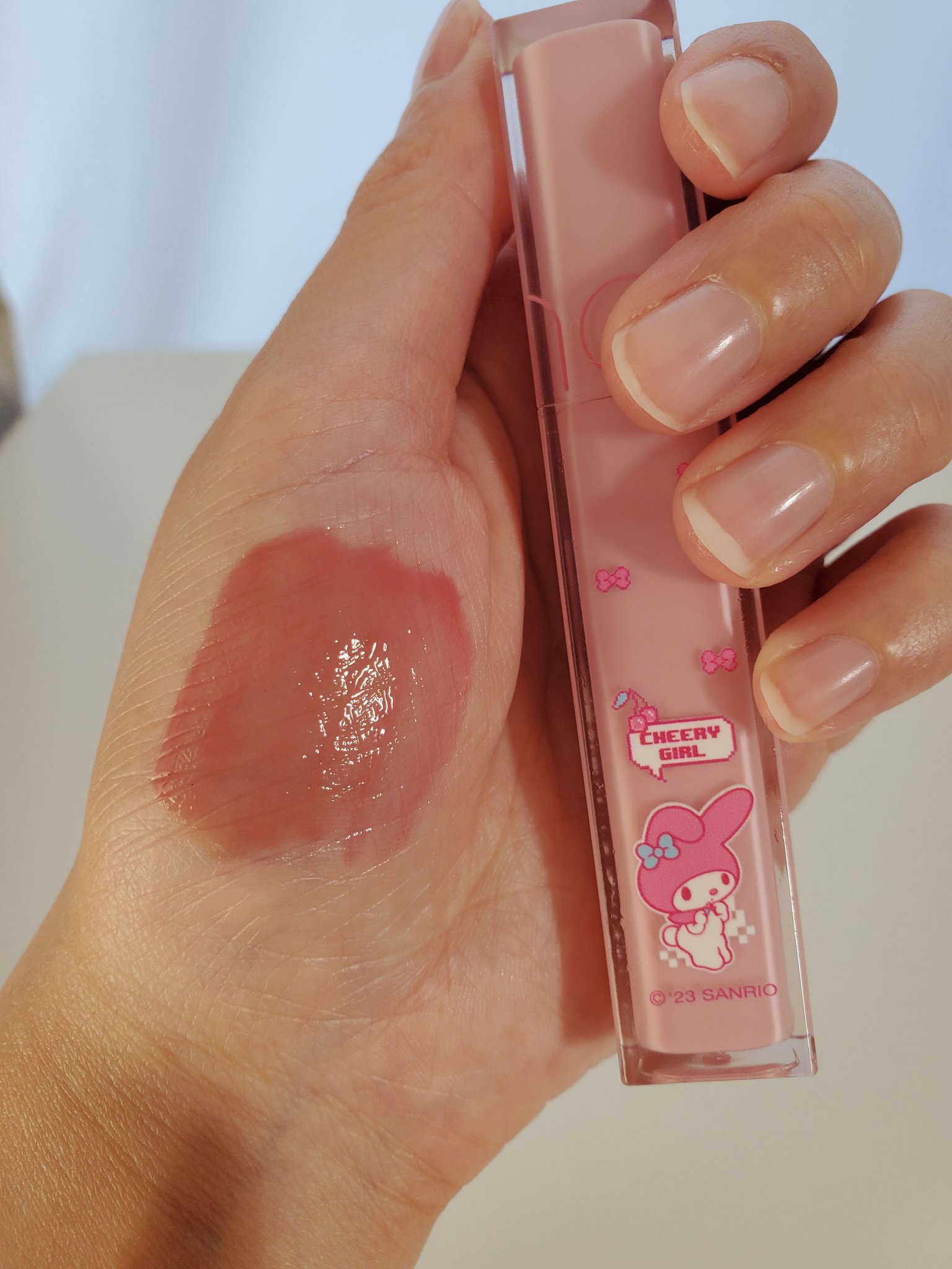 ジューシーラスティングティント/rom&nd/リップティントを使ったクチコミ（2枚目）