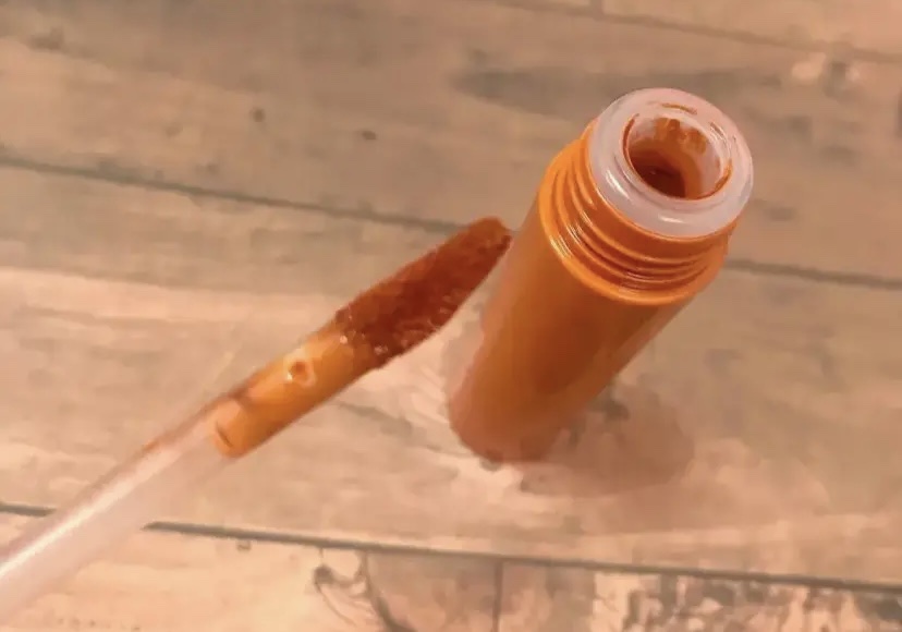 ジューシーラスティングティント/rom&nd/リップティントを使ったクチコミ（2枚目）