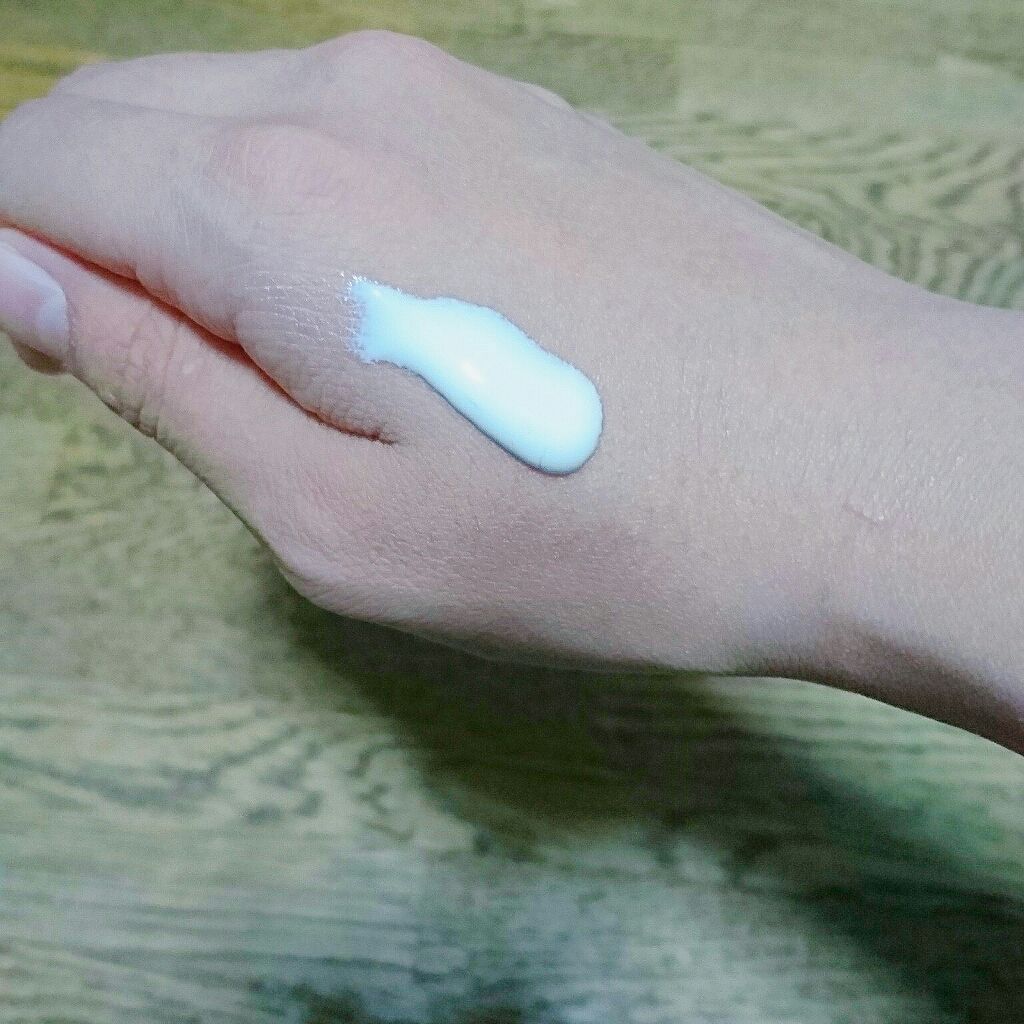 薬用美白UV エッセンス/サンカット®/日焼け止めローションを使ったクチコミ(2枚目)