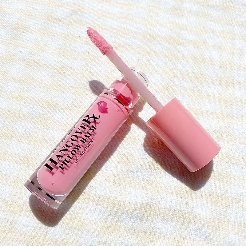 ～トゥー フェイスド ハングオーバー～ ピロー バーム リップ トリートメント/Too Faced/リップ美容液を使ったクチコミ（2枚目）