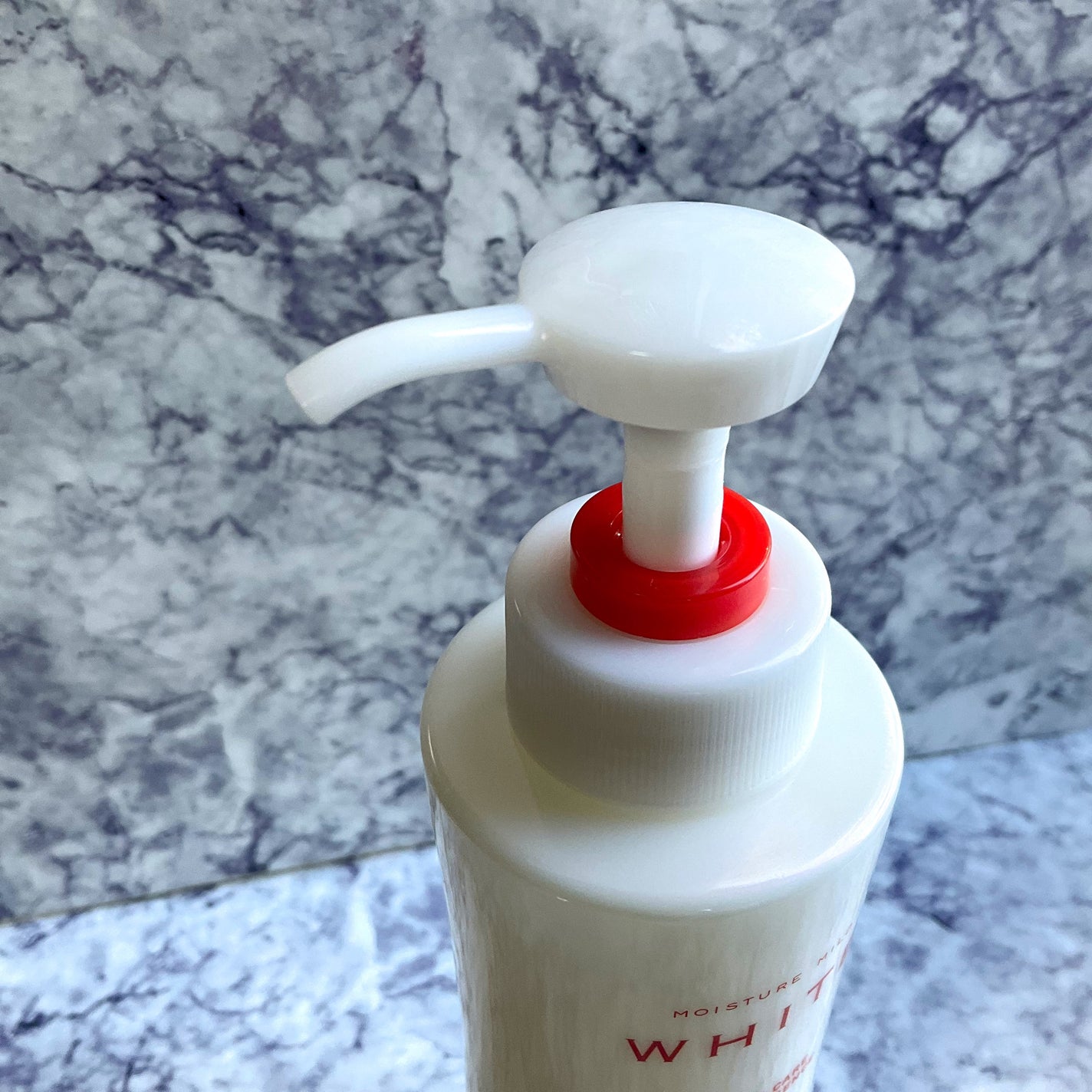 モイスチュアマイルドホワイトリンクルケア パーフェクトエッセンス/モイスチュアマイルド ホワイト/オールインワン化粧品を使ったクチコミ(2枚目)