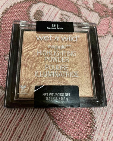 MegaGlo Highlighting Powder/wet 'n' wild/パウダーハイライトを使ったクチコミ（1枚目）