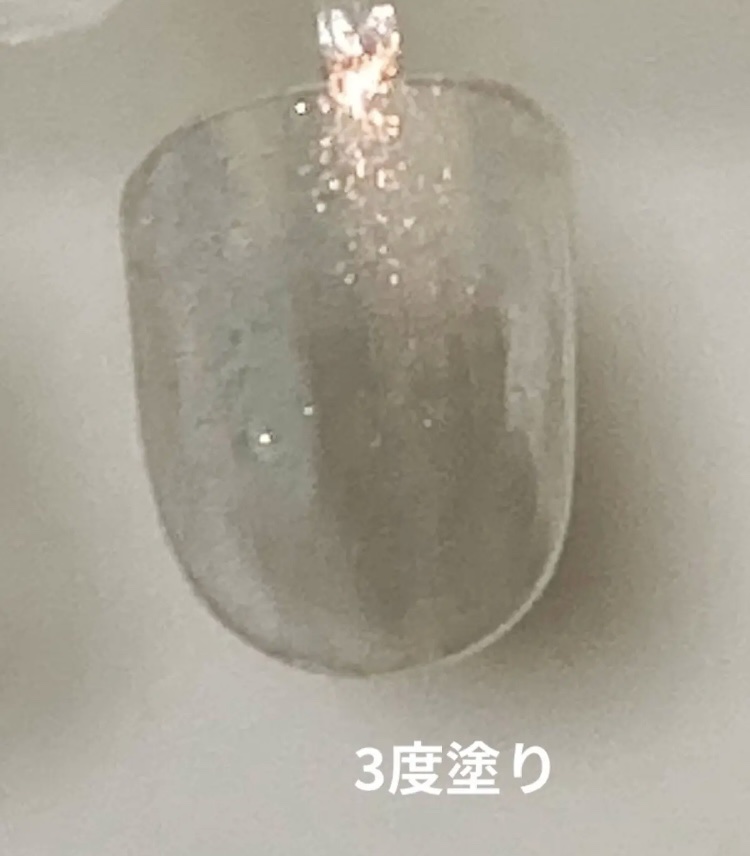 カラフルネイルズ N69 ラディアントムーン/キャンメイク/マニキュアを使ったクチコミ（3枚目）