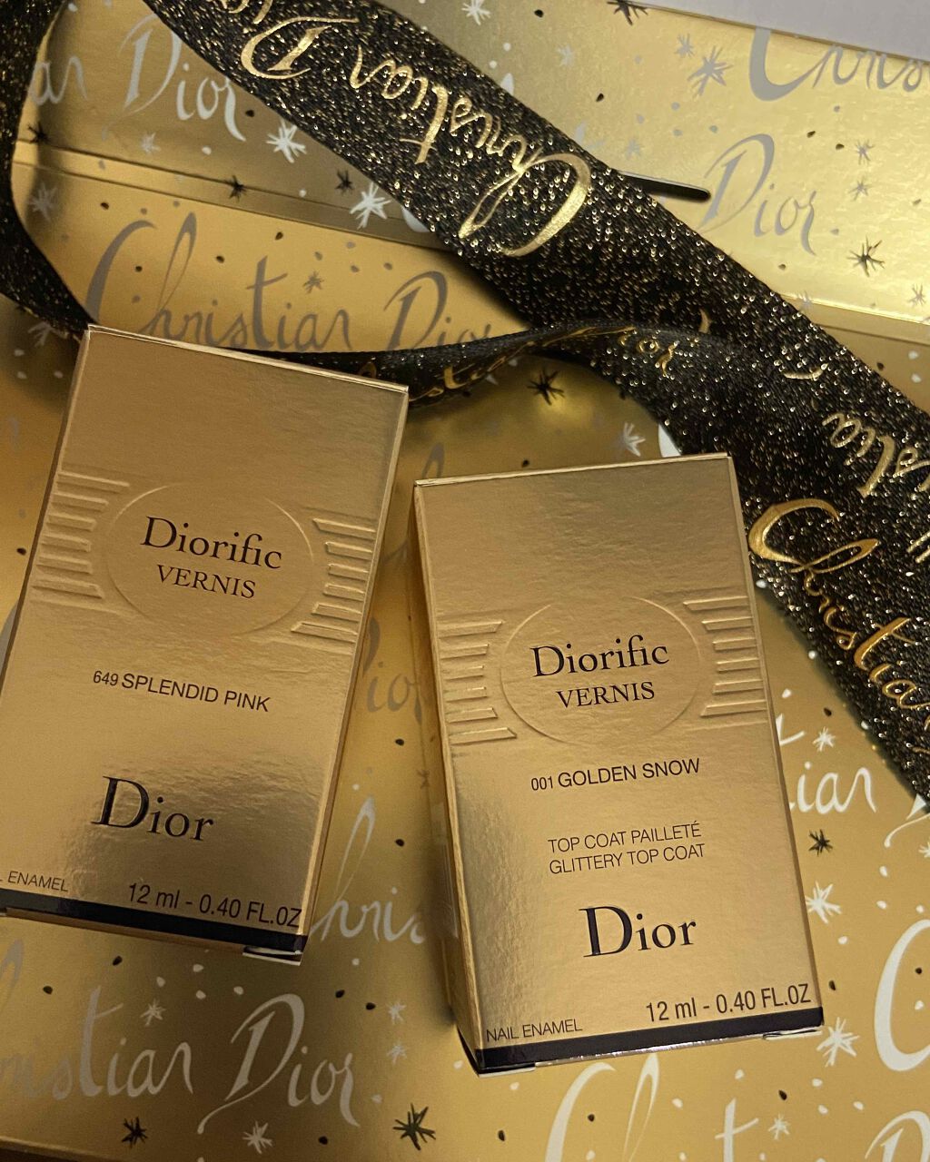 ディオリフィック グリッター トップ コート 001 ゴールデン スノー（生産終了）/Dior/ネイルトップコートを使ったクチコミ（2枚目）