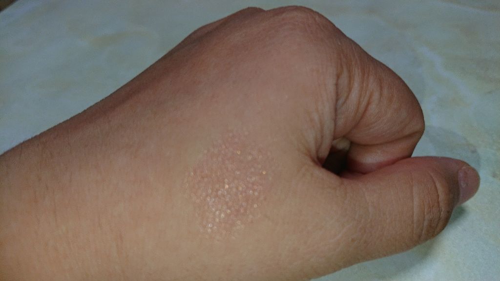 リップスティック(旧)/NARS/口紅を使ったクチコミ(4枚目)