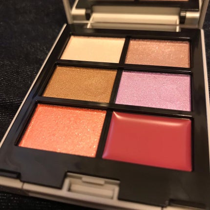 えり on LIPS 「自分好みのメイクパレットが作れちゃう♡MN(エムエヌ)MYMI..」(4枚目)