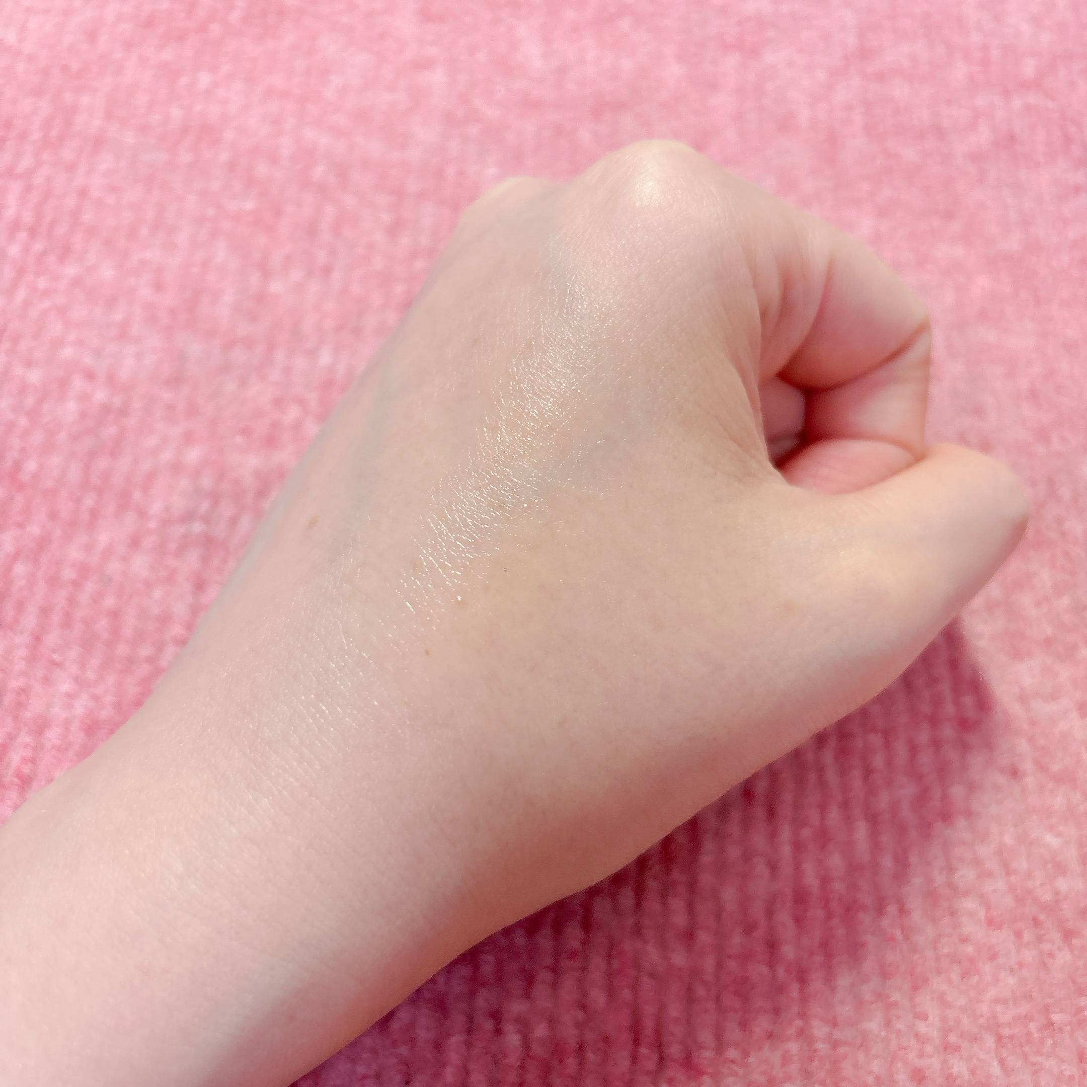 レッドタンジェリンVITA-Cカプセルセラム/DERMASHARE/美容液を使ったクチコミ（3枚目）