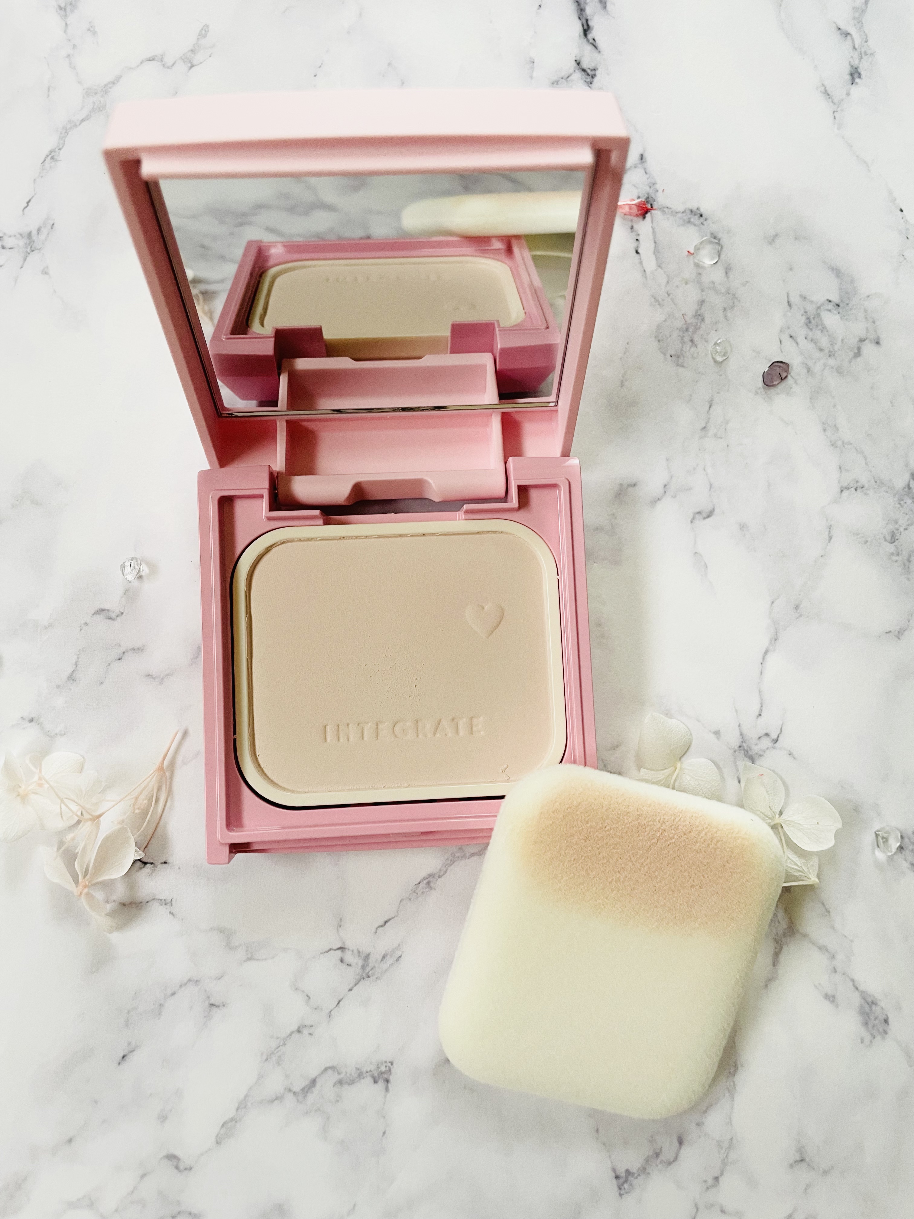 すっぴんメイカー トーンアップパウダーUV/インテグレート/プレストパウダーを使ったクチコミ（2枚目）