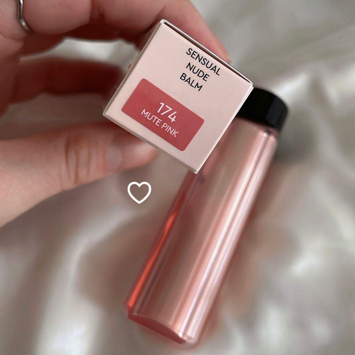 センシュアル ヌードバーム/HERA/リップバームを使ったクチコミ（2枚目）