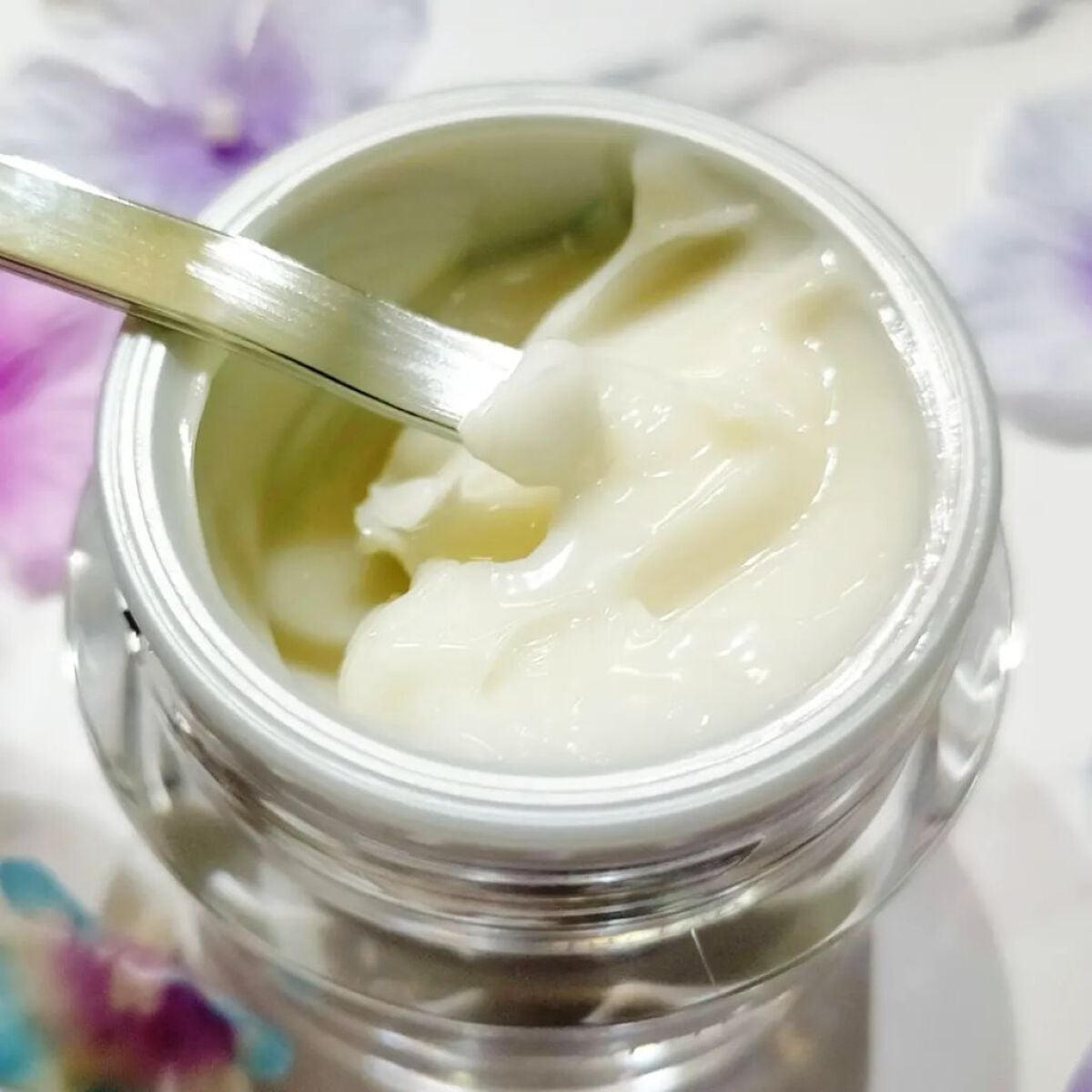 こころん❤ on LIPS 「再生医療研究を応用❗濃密なコクで弾むようなハリ肌へ導く高機能ク..」(2枚目)