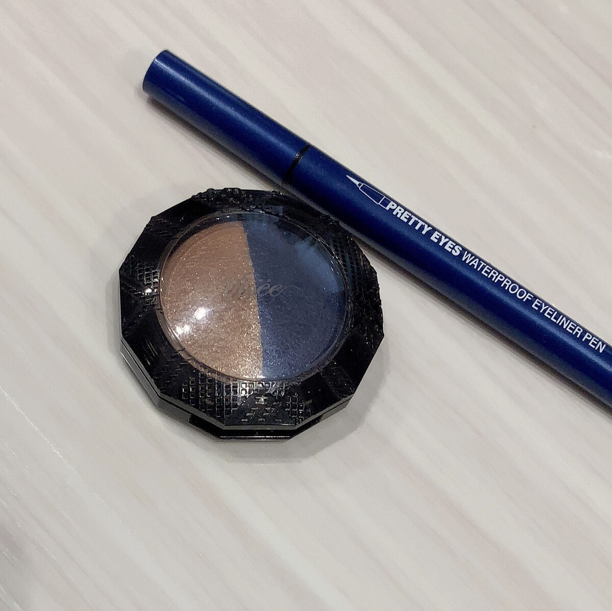 PRETTY EYES 106スターブルー/xixi/リキッドアイライナーを使ったクチコミ（2枚目）