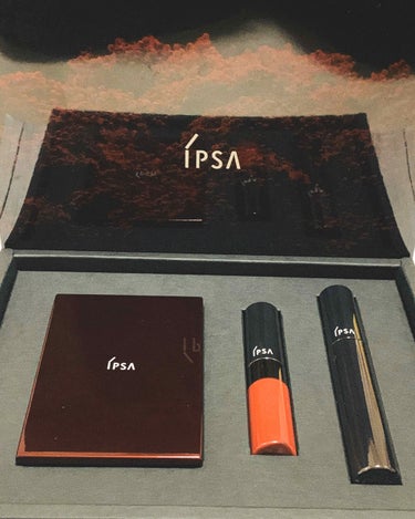 IPSA ホリデー コレクション 2019のクチコミ「
イプサ 
デザイニング
フェイスカラーパレット2019



こちらの商品は、
イプサ のク.....」（1枚目）