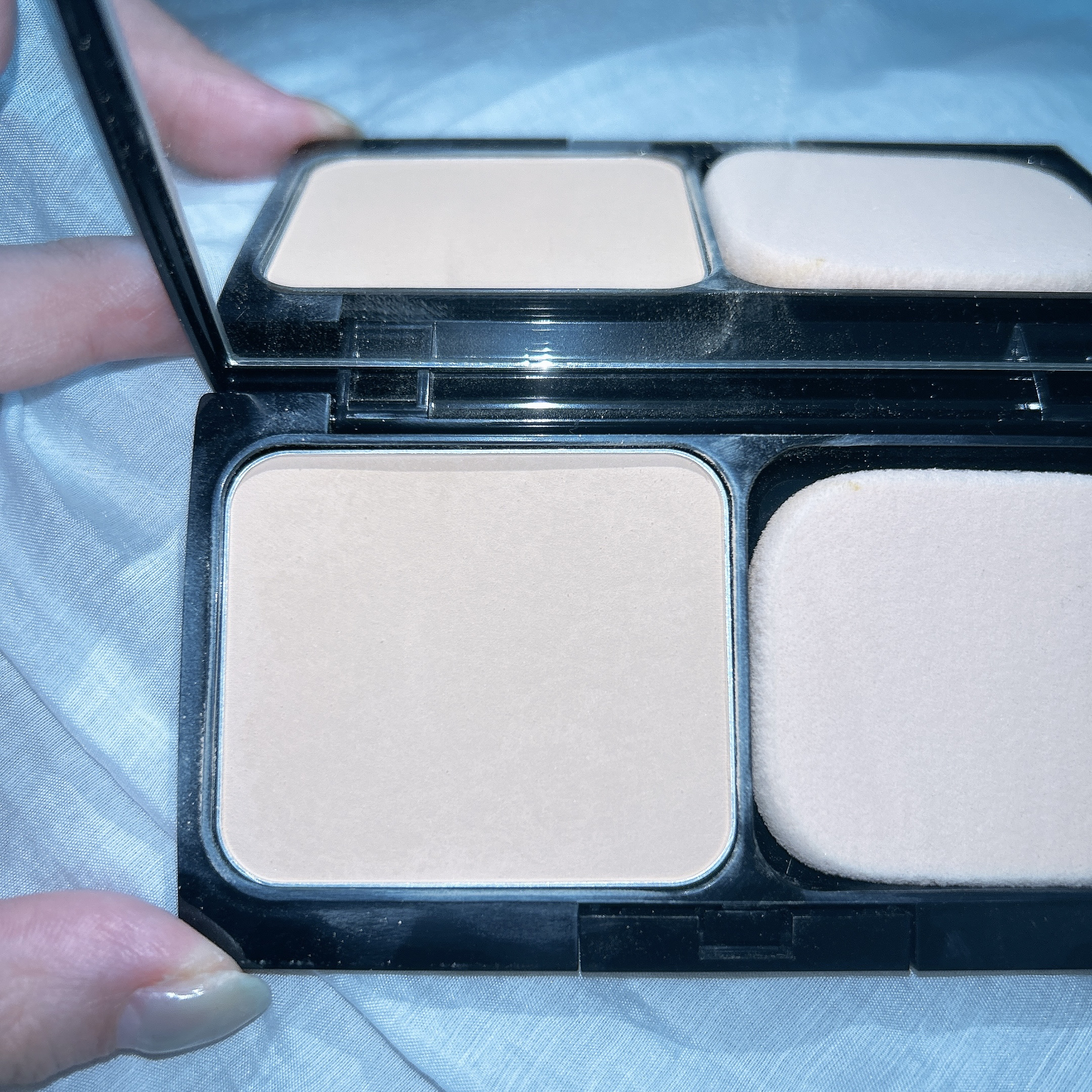 ステージパウダー/アンジエンド/パウダーファンデーションを使ったクチコミ（2枚目）