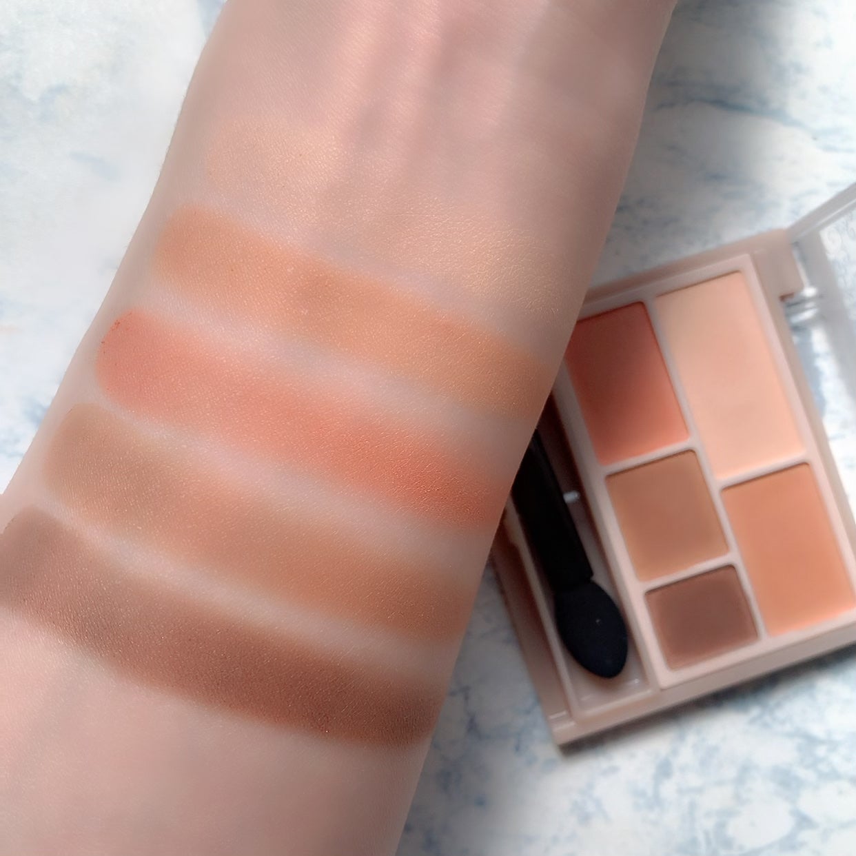 パーフェクトマルチアイズ/キャンメイク/アイシャドウパレットを使ったクチコミ(3枚目)