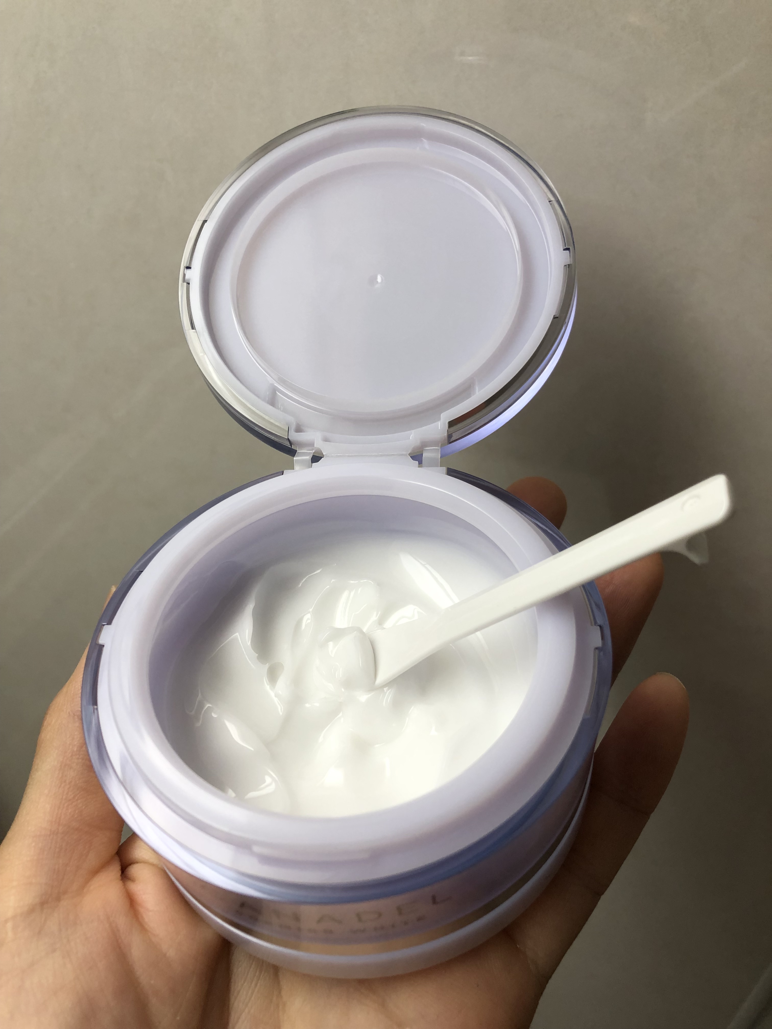 プレミアホワイト オールインワン/CANADEL/オールインワン化粧品を使ったクチコミ（2枚目）