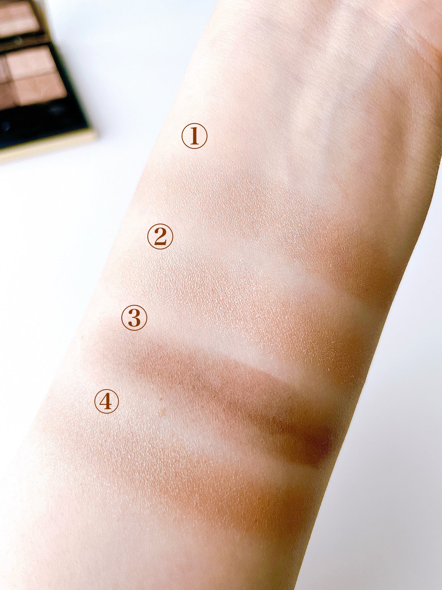 クチュール ミニ クラッチ/YVES SAINT LAURENT BEAUTE/アイシャドウパレットを使ったクチコミ(3枚目)