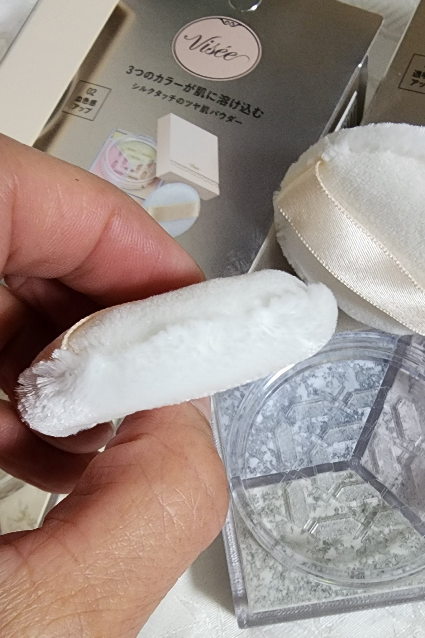 トリニタス グロウ パウダー/Visée/ルースパウダーを使ったクチコミ(3枚目)