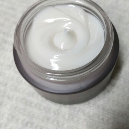 モイスチュアライジング エフフォーリア クリーム/IGNIS/フェイスクリームを使ったクチコミ(3枚目)