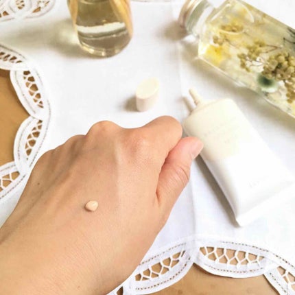 エリクシール ルフレ バランシング おしろいミルク C/エリクシール/乳液を使ったクチコミ(2枚目)