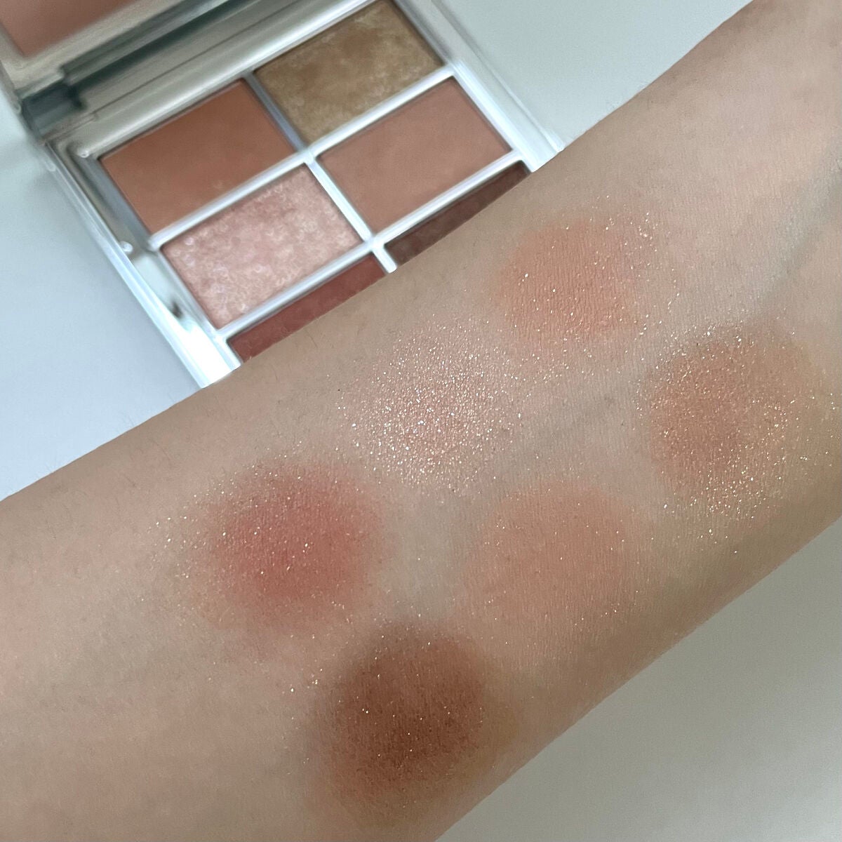 アイ ヴィーガン シアーパレット/AMUSE/アイシャドウパレットを使ったクチコミ(3枚目)