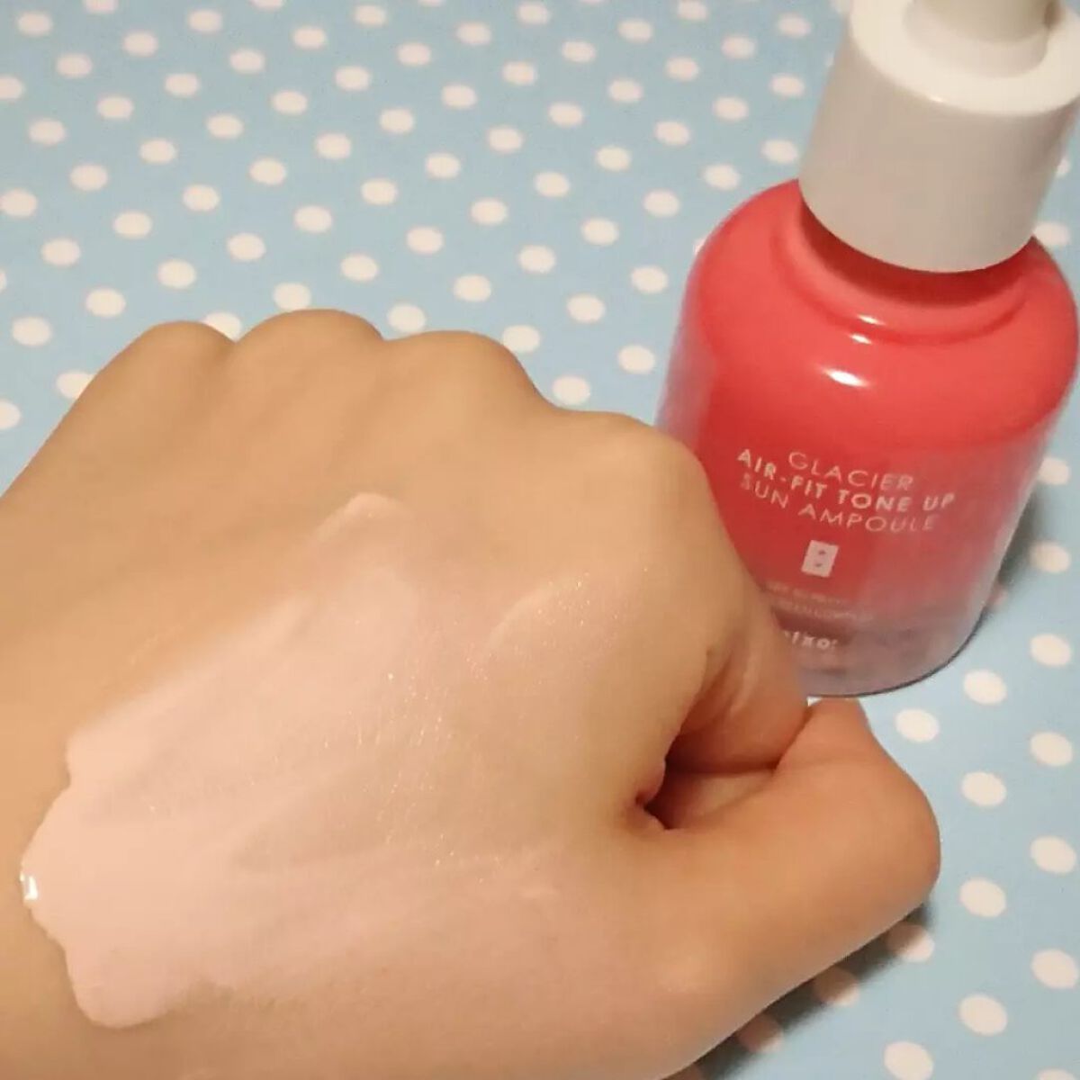 ピルソ グラシアエアフィットトーンアップサンアンプル SPF50 PA+++/feelxo/化粧下地を使ったクチコミ（3枚目）