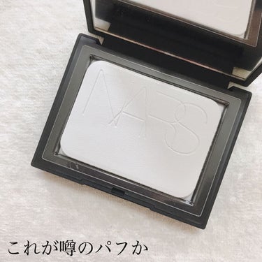 ライトリフレクティングセッティングパウダー　プレスト　N/NARS/プレストパウダーを使ったクチコミ（2枚目）