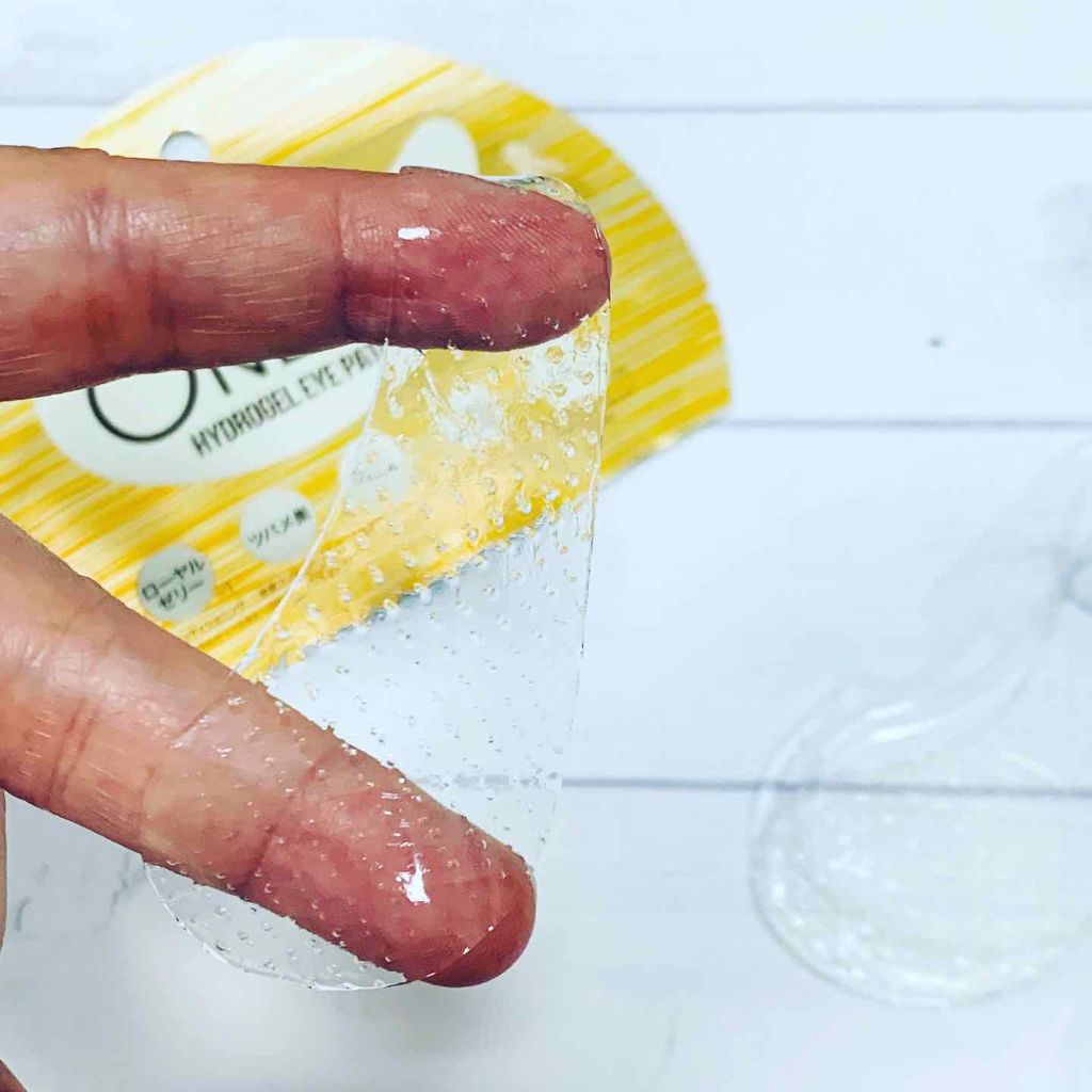 ハイドロゲル アイパッチ アルティメイト/+OneC(プラワンシー)/アイケア・アイクリームを使ったクチコミ(4枚目)