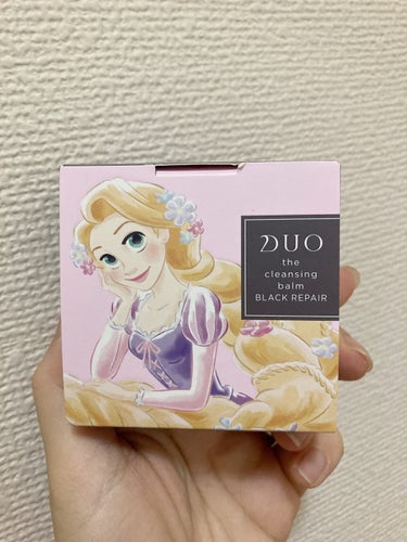 デュオ ザ クレンジングバーム ディズニープリンセス
ラプンツェル

パケ買い笑
DUO使った事なくて気になってたのも本当です✋笑

ラプンツェルは黒のDUOのブラックリペアですね
容量は45gでお試し