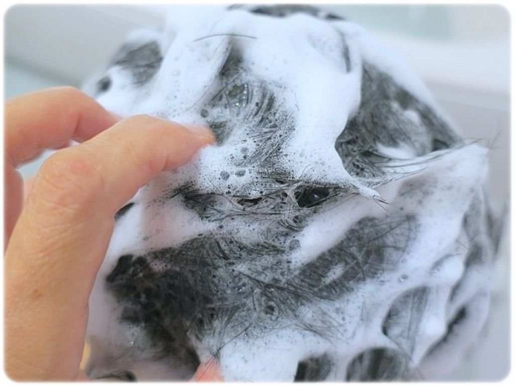 シャンプー バー ピンカリシャス/Ethique/市販シャンプーを使ったクチコミ（2枚目）