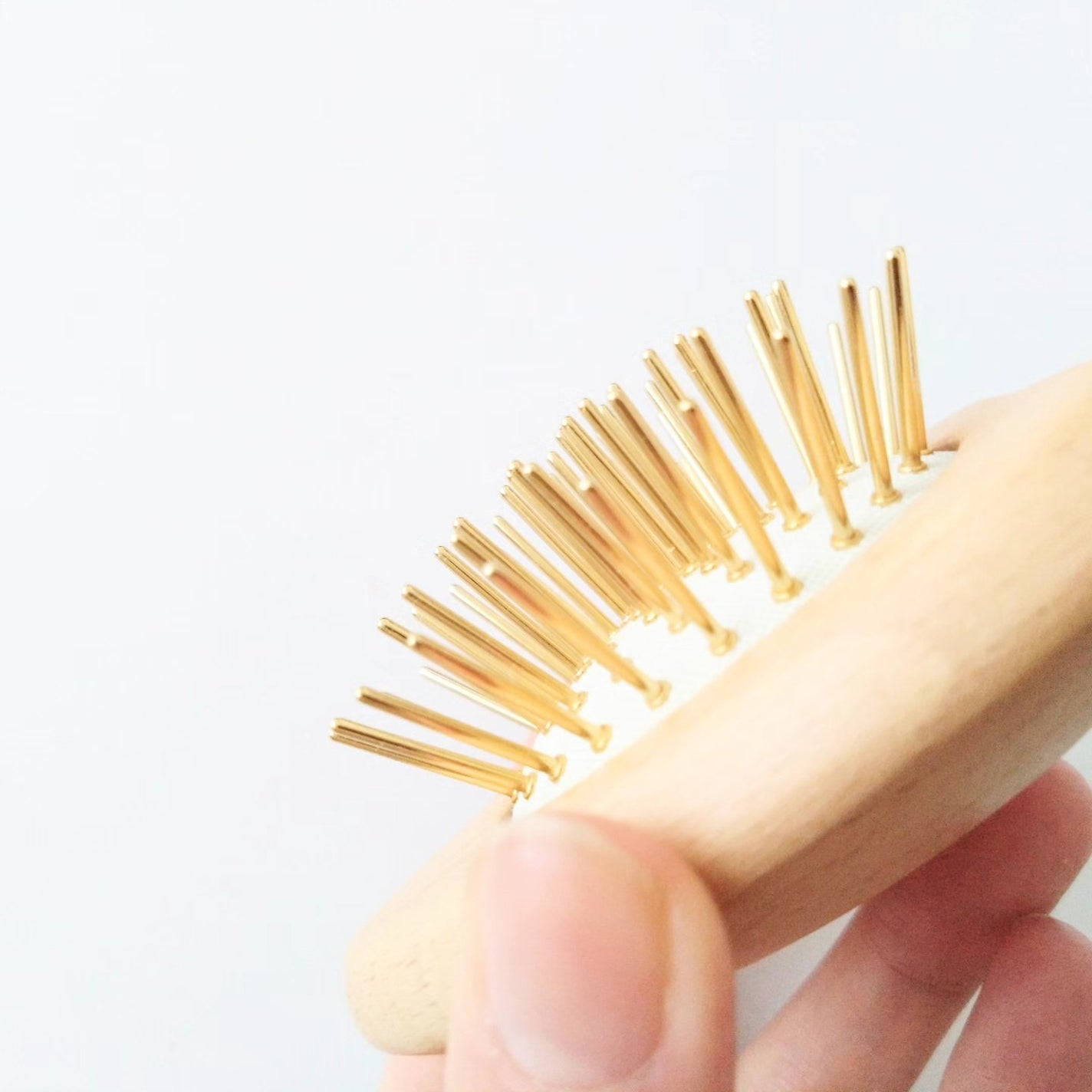 プレミアム FOX カッサ ウッド ミニハート ヘアブラシ/SNOW FOX SKINCARE/ヘアブラシを使ったクチコミ(5枚目)