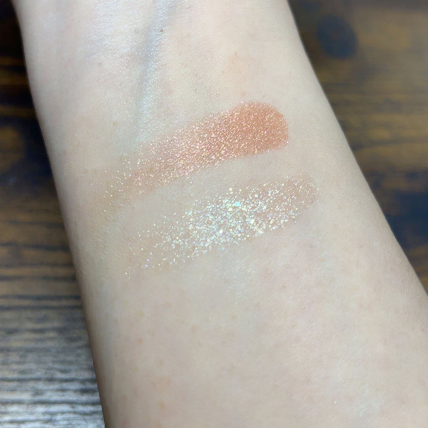 エレクトリックショックアイズ /KATE/アイシャドウパレットを使ったクチコミ(4枚目)