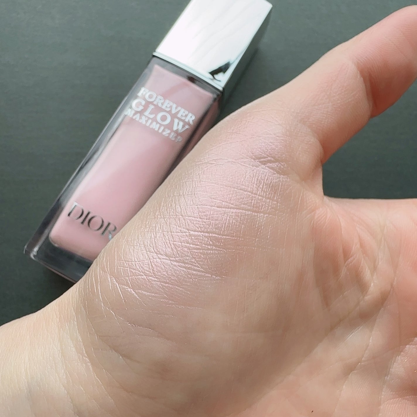 ディオールスキン フォーエヴァー グロウ マキシマイザー/Dior/ハイライトを使ったクチコミ(5枚目)